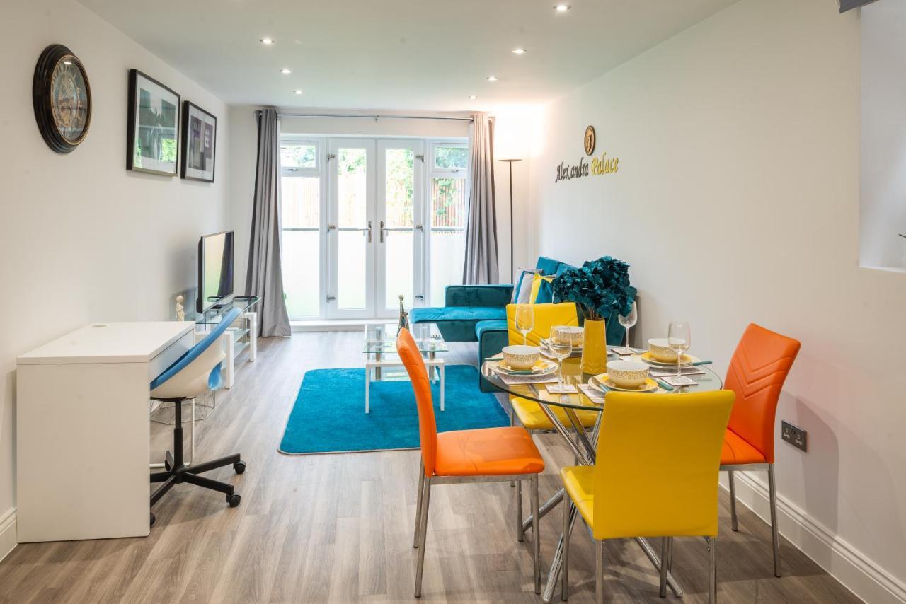 The 'Pinky' - Beautiful 1 Bed Apartment In Hatfield - Free Parking - Near Uni & Business Park - Big Savings On Long Stays Eksteriør billede