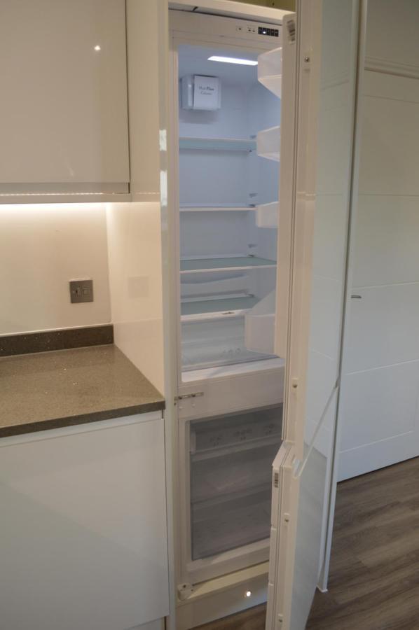 The 'Pinky' - Beautiful 1 Bed Apartment In Hatfield - Free Parking - Near Uni & Business Park - Big Savings On Long Stays Eksteriør billede