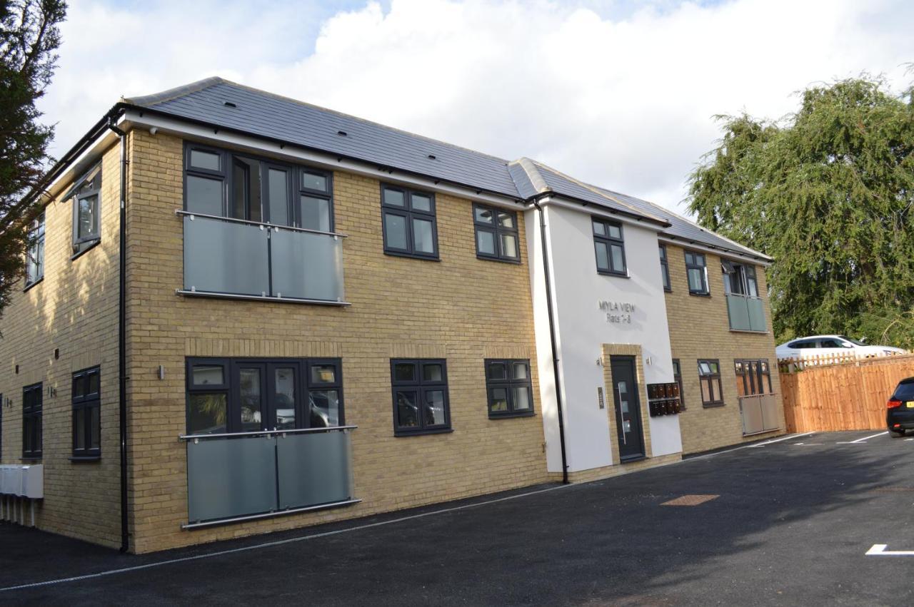 The 'Pinky' - Beautiful 1 Bed Apartment In Hatfield - Free Parking - Near Uni & Business Park - Big Savings On Long Stays Eksteriør billede